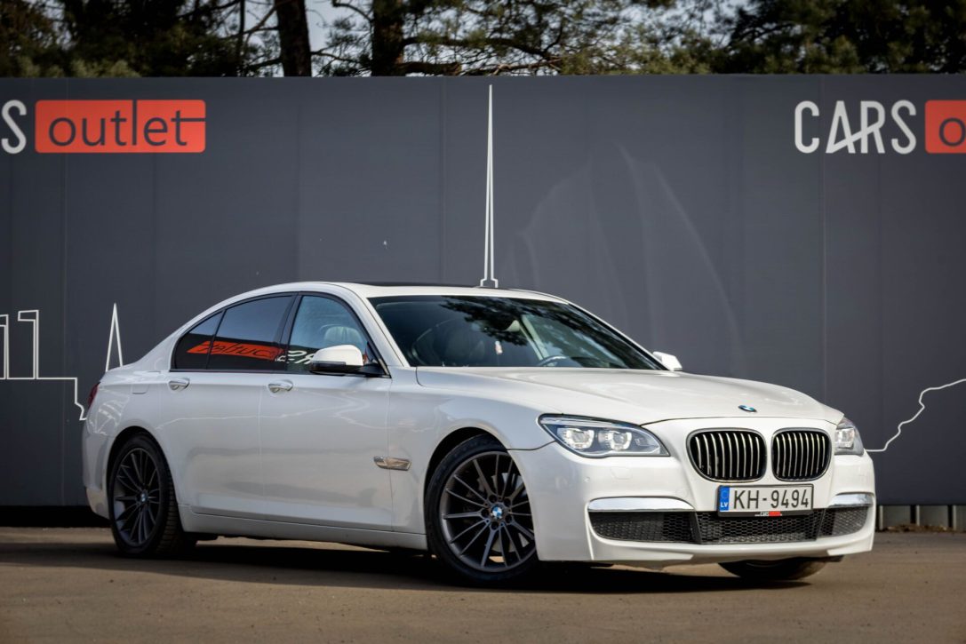 BMW 740