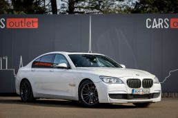 BMW 740