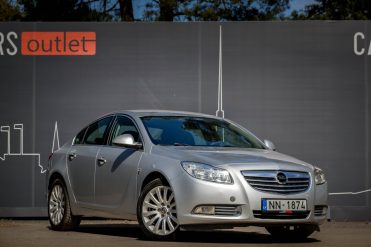 OPEL INSIGNIA
