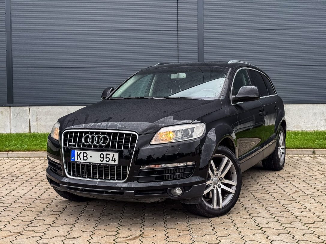 AUDI Q7
