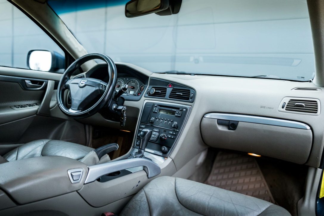 VOLVO XC70