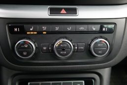 VW SHARAN