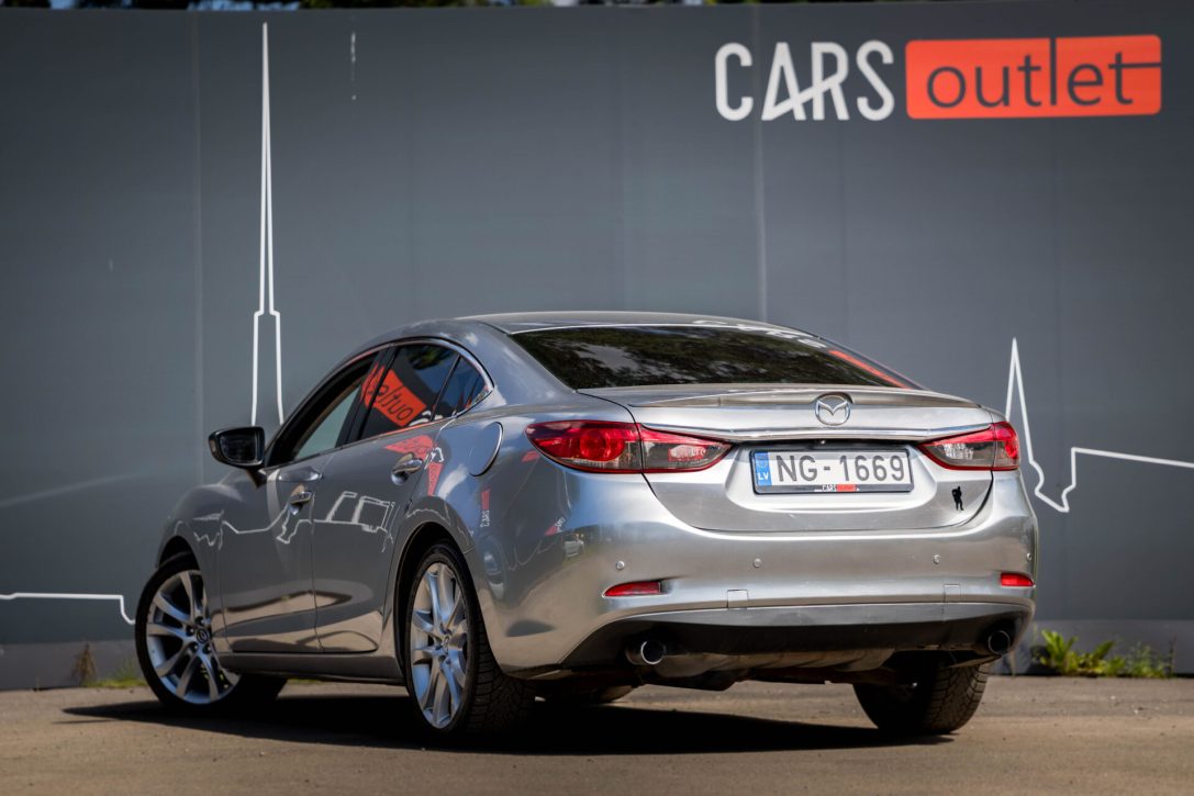 MAZDA 6