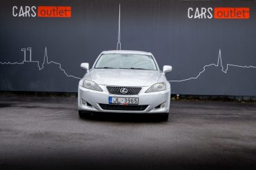 LEXUS IS 220