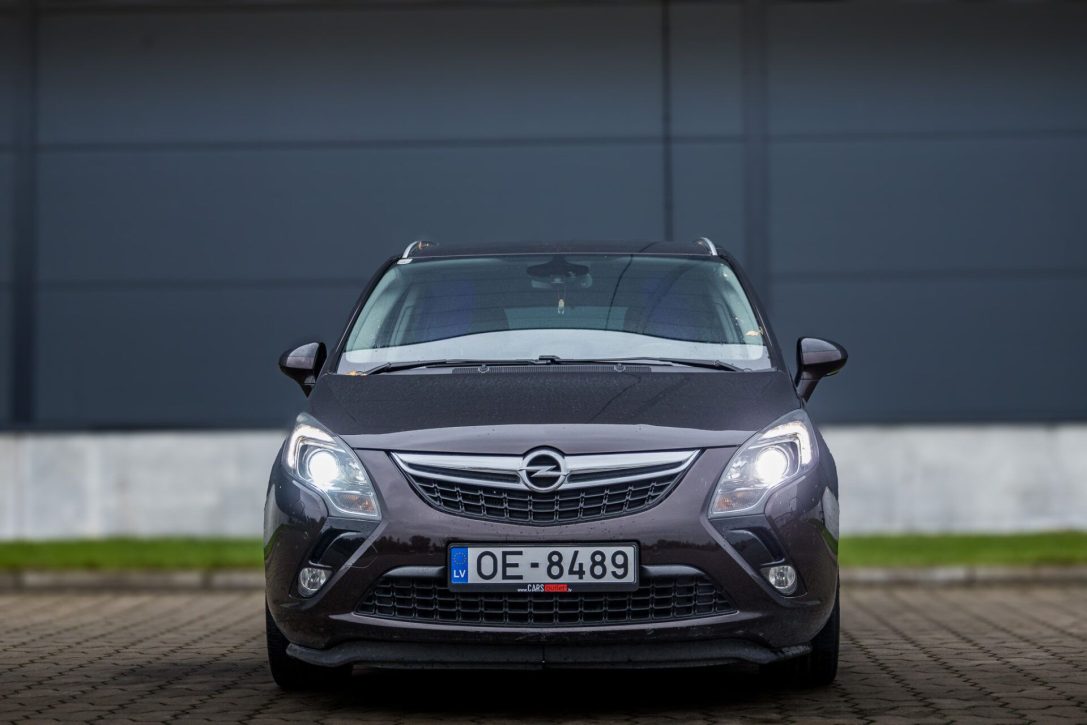 OPEL ZAFIRA TOURER