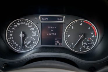MERCEDES BENZ B 180