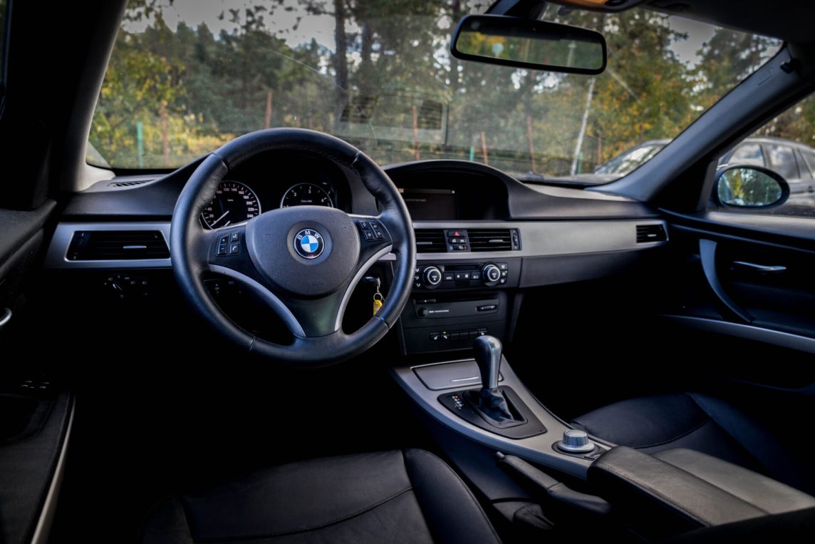 BMW 320