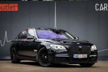BMW 740