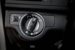 MERCEDES BENZ C220