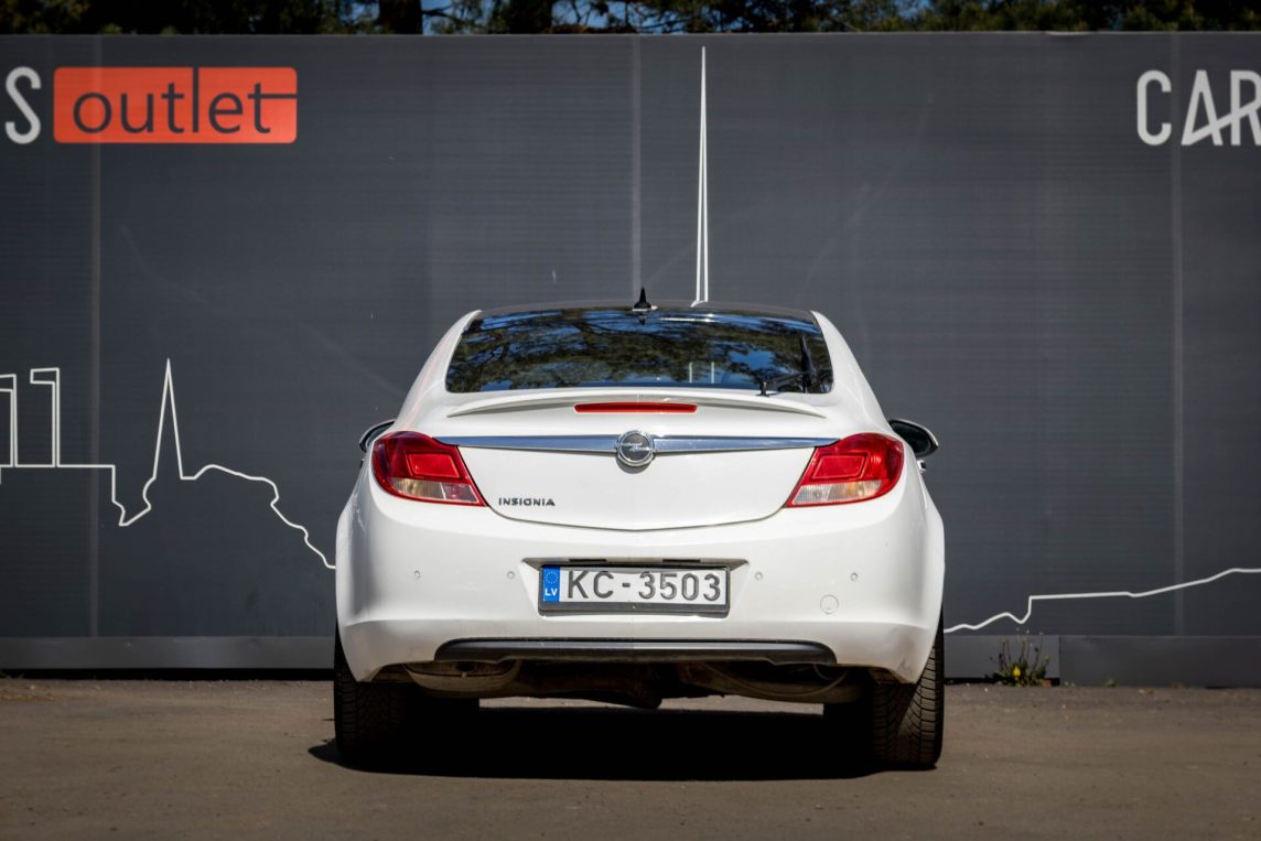 OPEL INSIGNIA