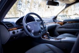 MERCEDES BENZ E270