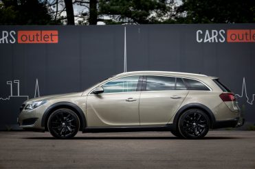OPEL INSIGNIA SPORTS TOURER SW