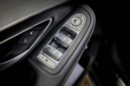 MERCEDES BENZ C 220 D