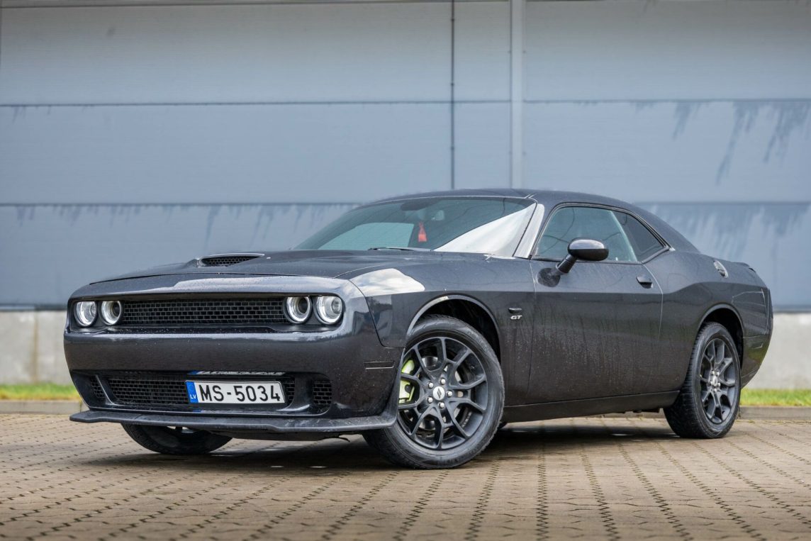 DODGE CHALLENGER