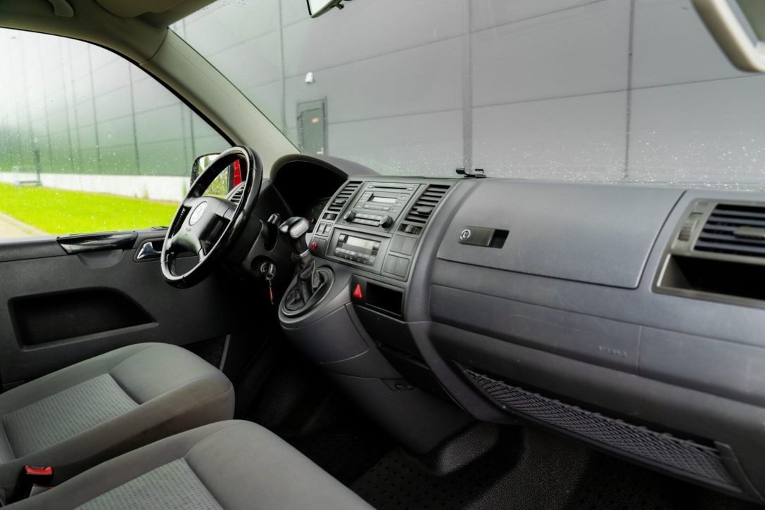 VW CARAVELLE