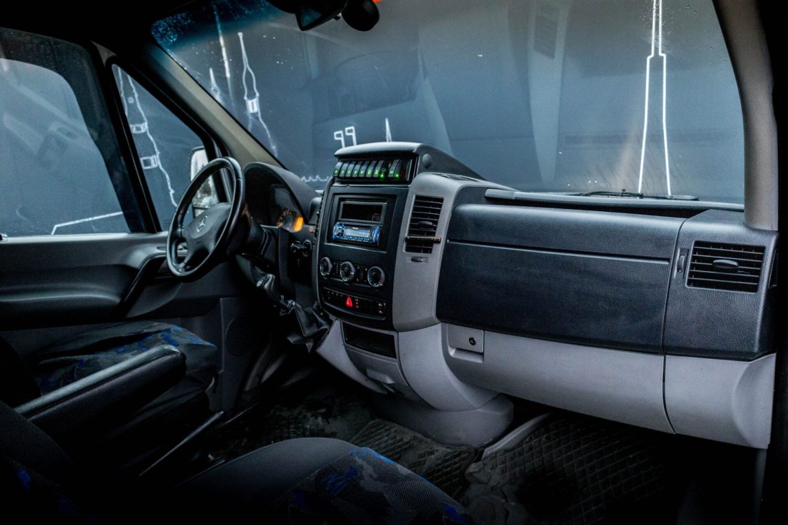 MERCEDES BENZ SPRINTER 318