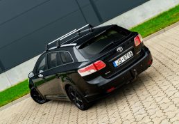 TOYOTA AVENSIS