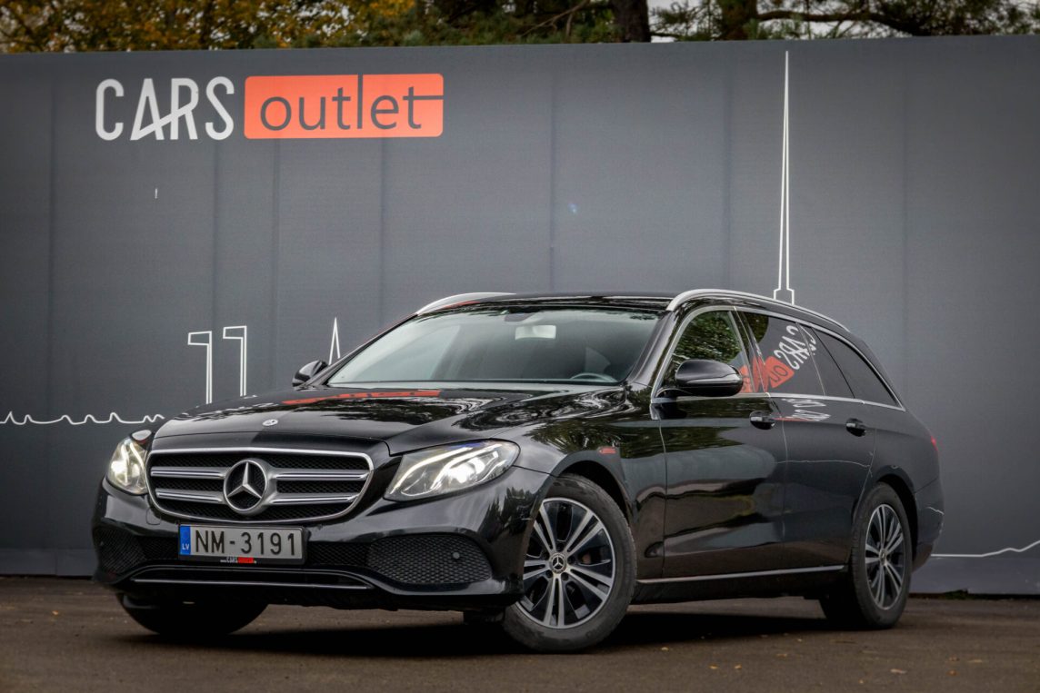 MERCEDES BENZ E220 D