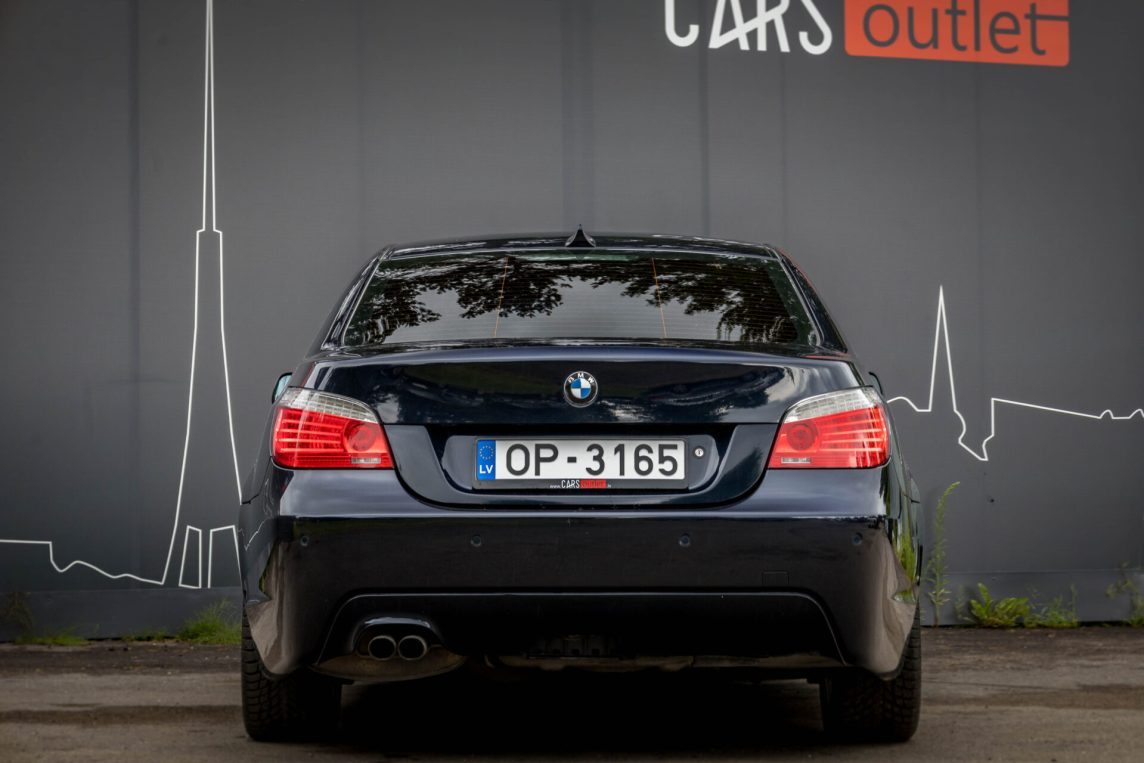 BMW 525