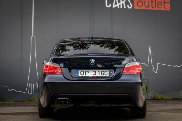 BMW 525