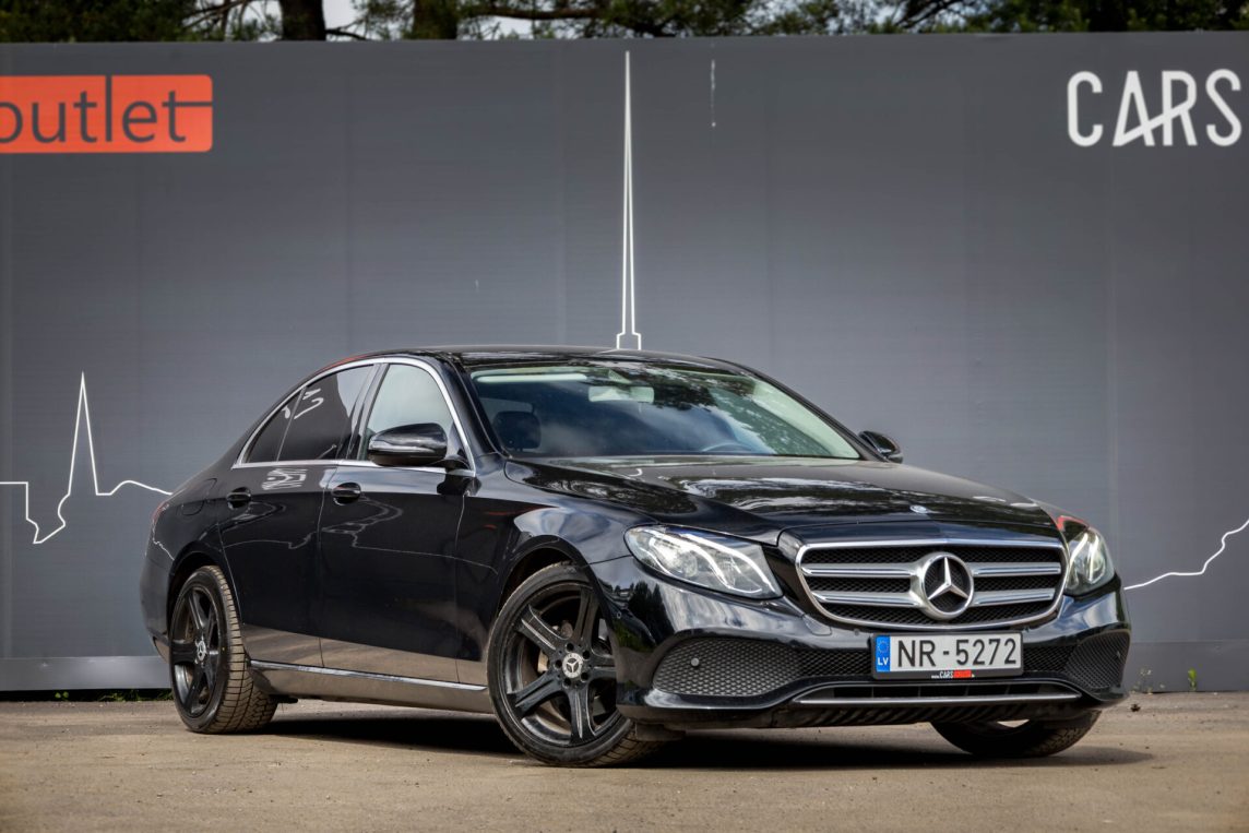 MERCEDES BENZ E220 D