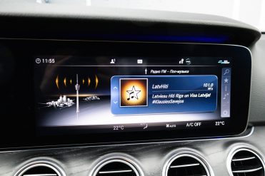 MERCEDES BENZ E200 D