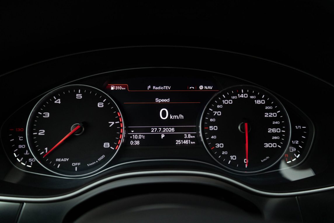 AUDI A6 LIMOUSINE