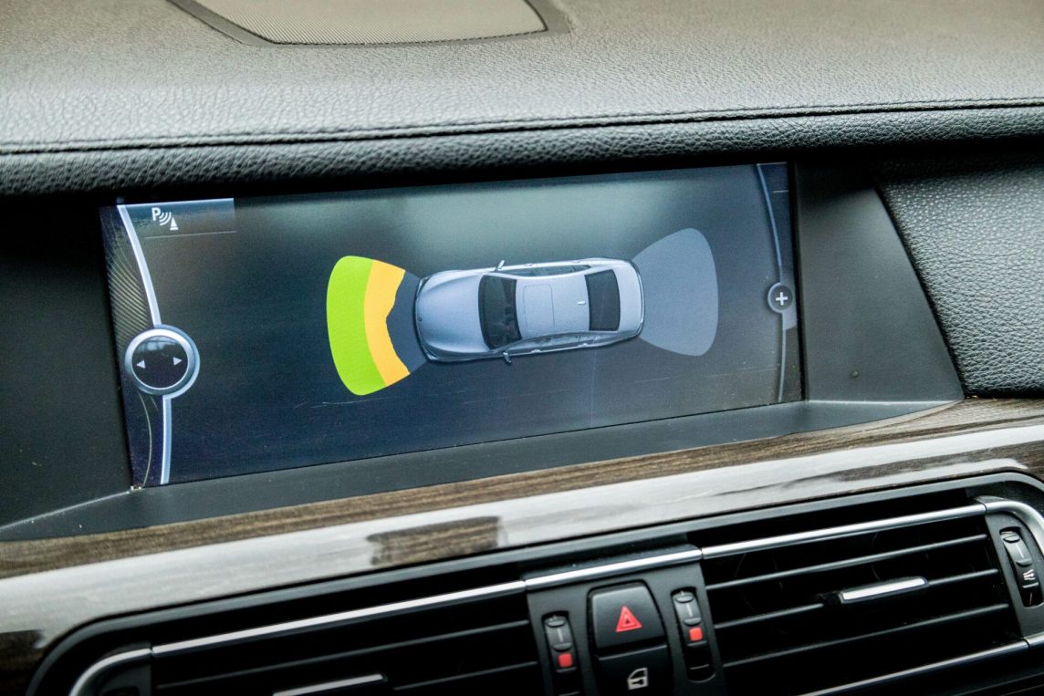 BMW 730