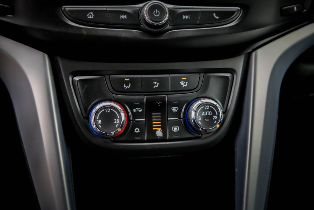 OPEL ZAFIRA TOURER