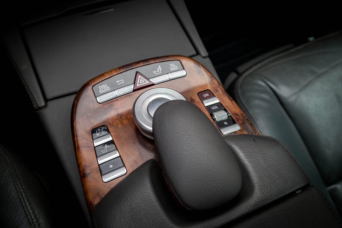 MERCEDES BENZ S320