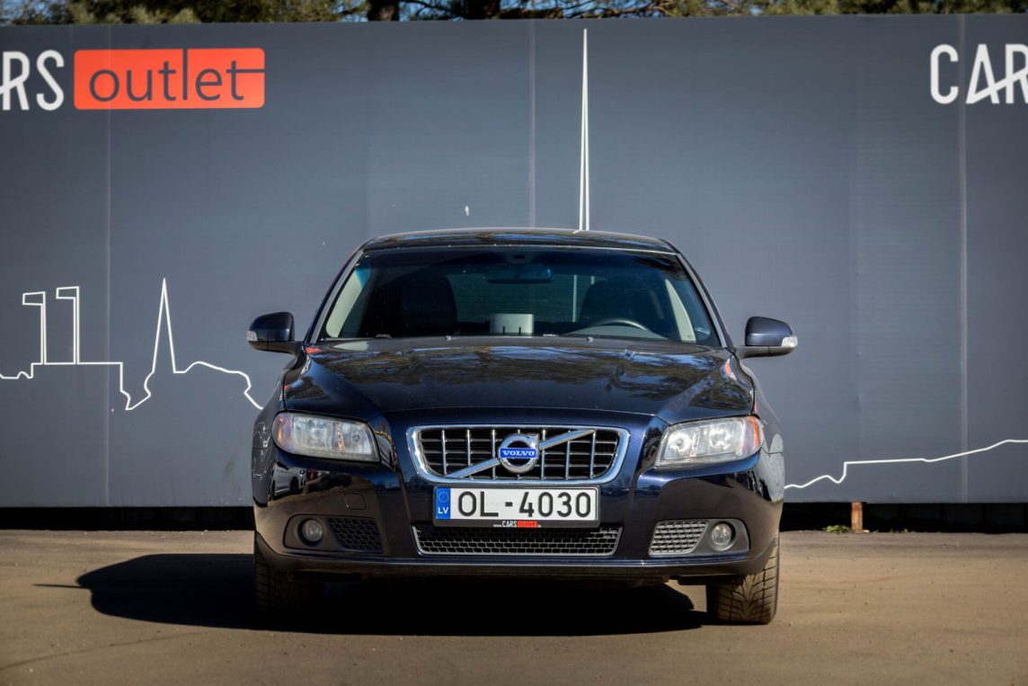 VOLVO V70