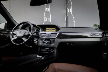 MERCEDES BENZ E350