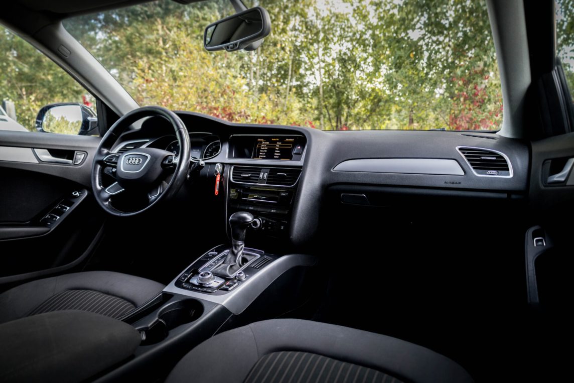 AUDI A4 AVANT