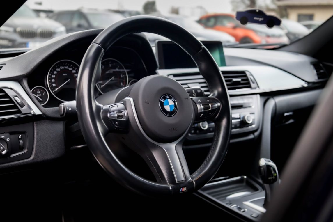 BMW 320