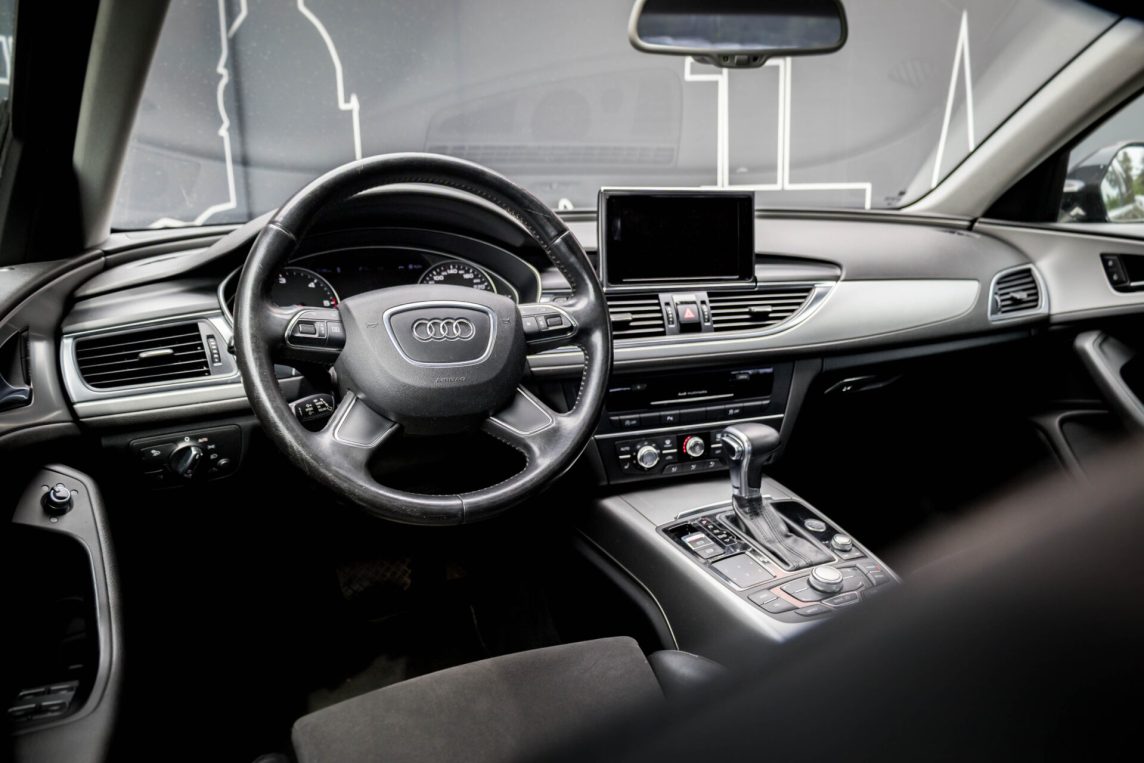 AUDI A6 LIMOUSINE