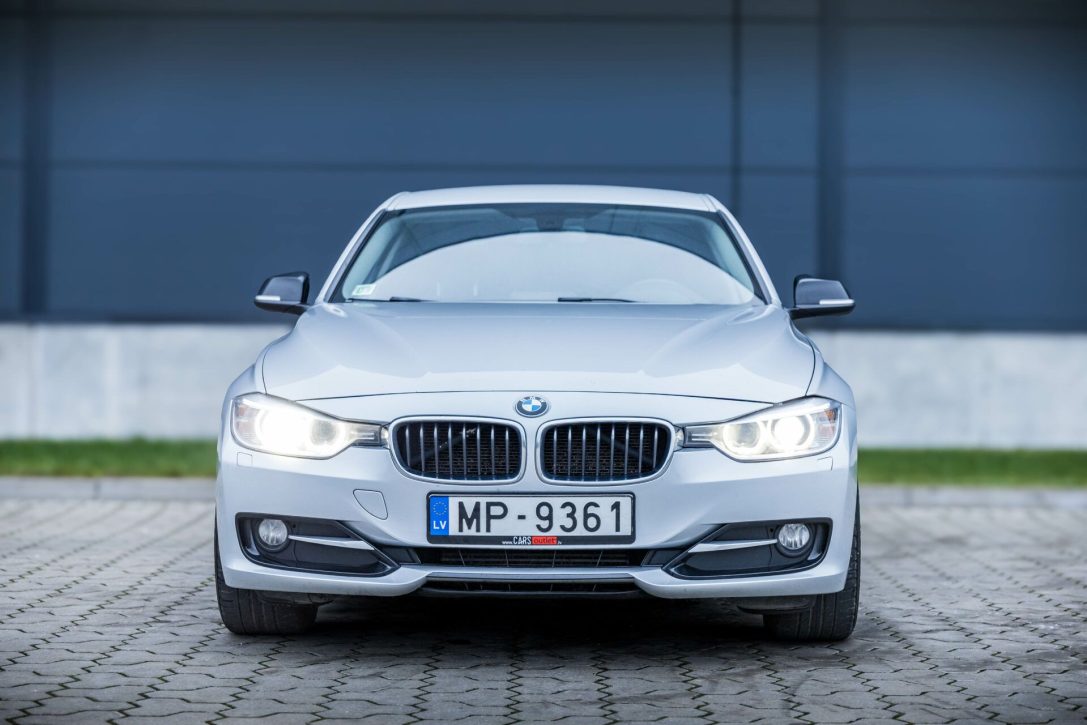 BMW 320