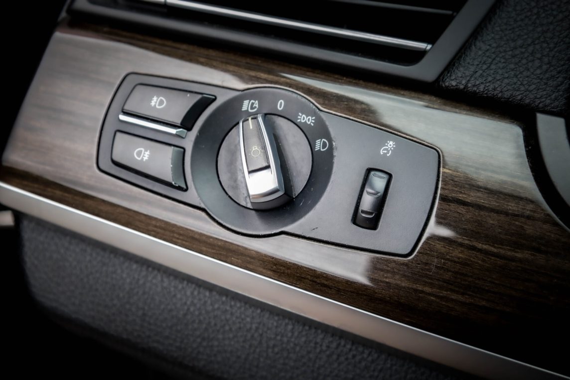 BMW 730