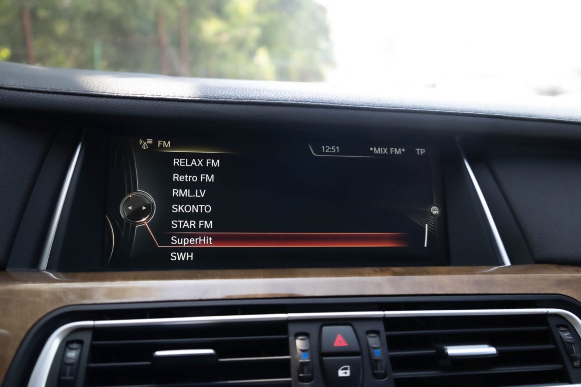 BMW 730