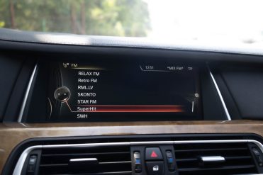 BMW 730