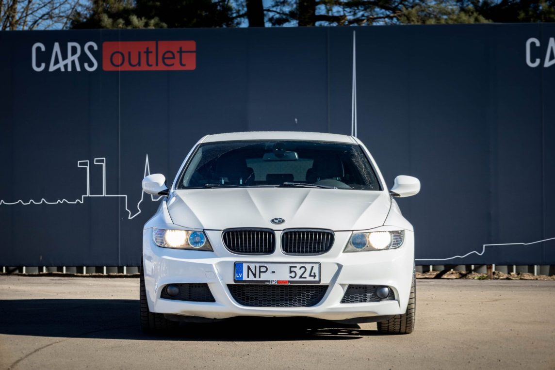 BMW 320