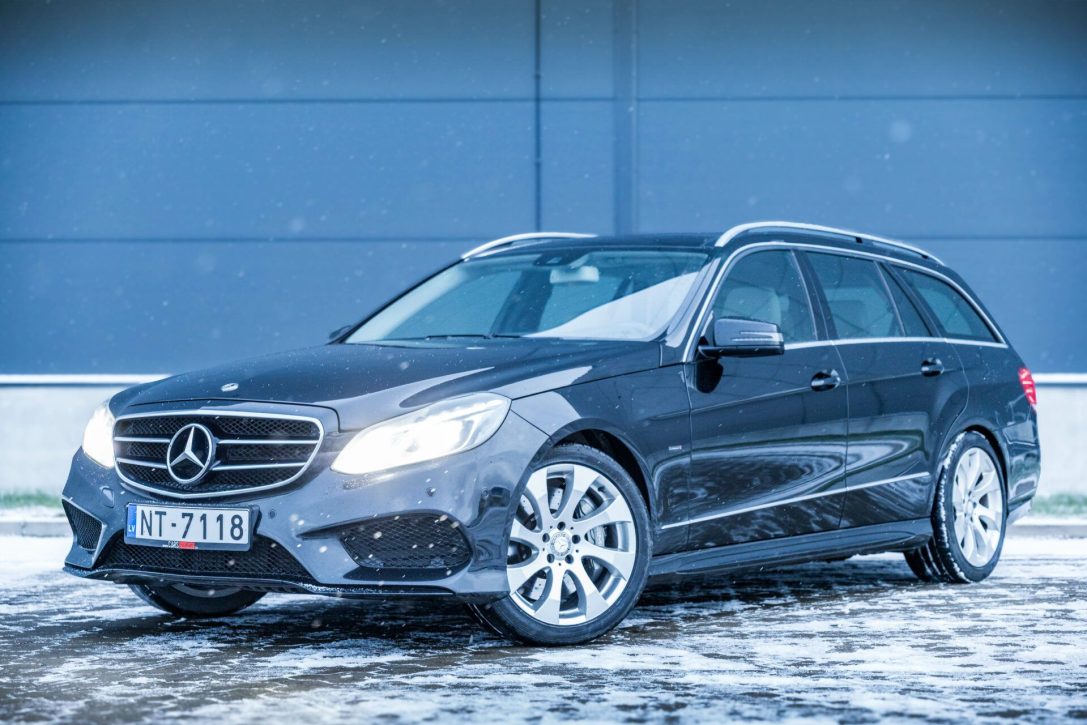 MERCEDES BENZ E350