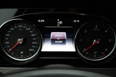 MERCEDES BENZ E 220 D 4MATIC
