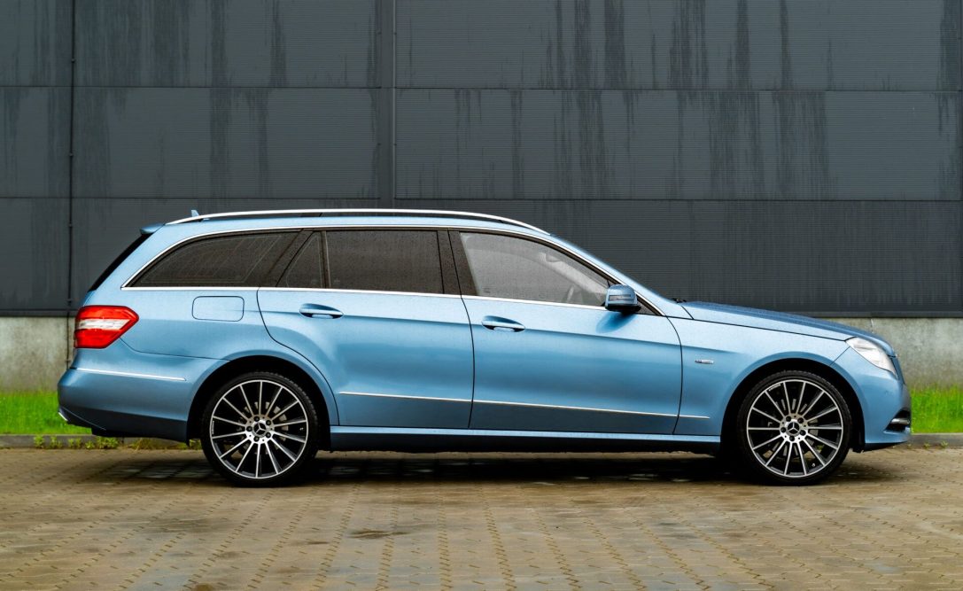 MERCEDES BENZ E350