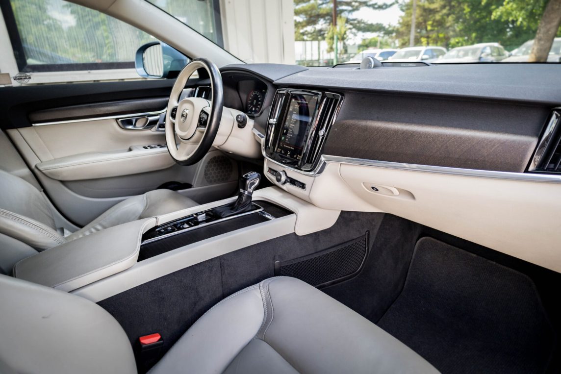 VOLVO V90 CROSS COUNTRY