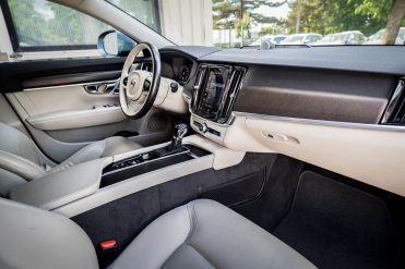 VOLVO V90 CROSS COUNTRY