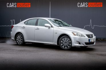 LEXUS IS 220