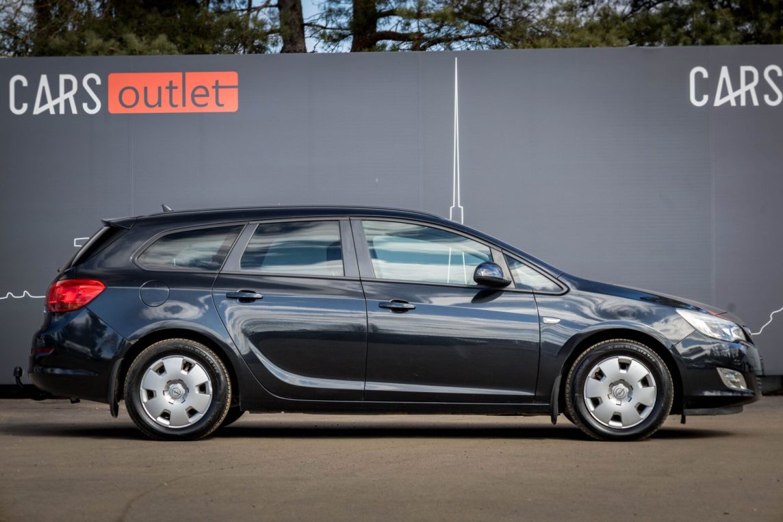 OPEL ASTRA SPORTS TOURER