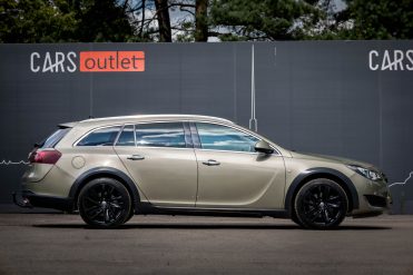 OPEL INSIGNIA SPORTS TOURER SW