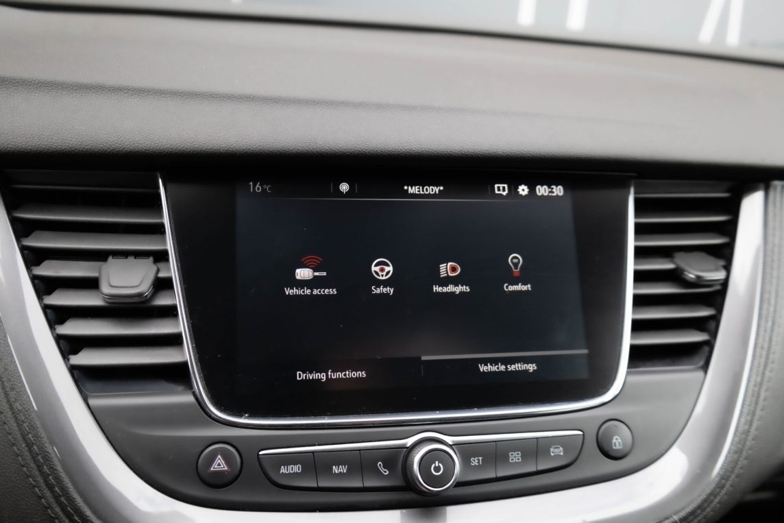 OPEL GRANDLAND X