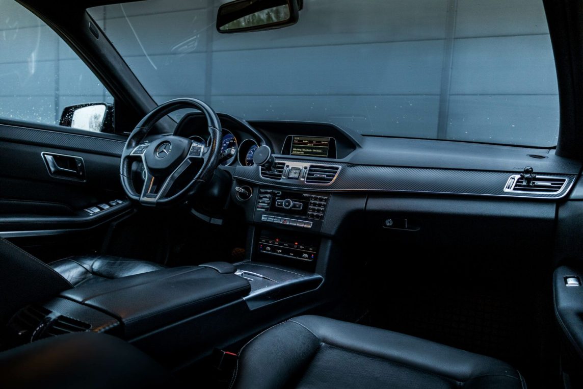 MERCEDES BENZ E200 CDI